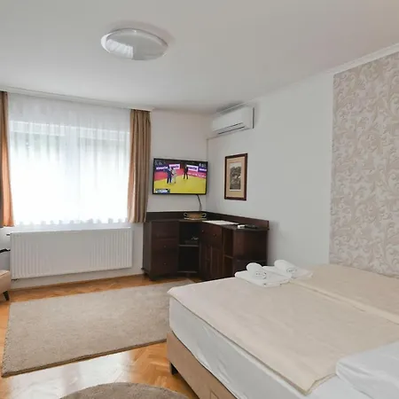 Appartamento Family Apartment Eger