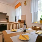 Appartamento Family Apartment Eger