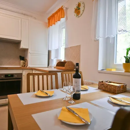 Apartament Family Apartment Eger