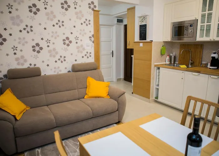 Family Apartment * Eger